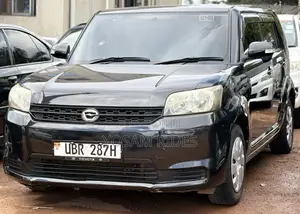 Toyota Corolla Rumion Hatchback 1.5 FWD 2012