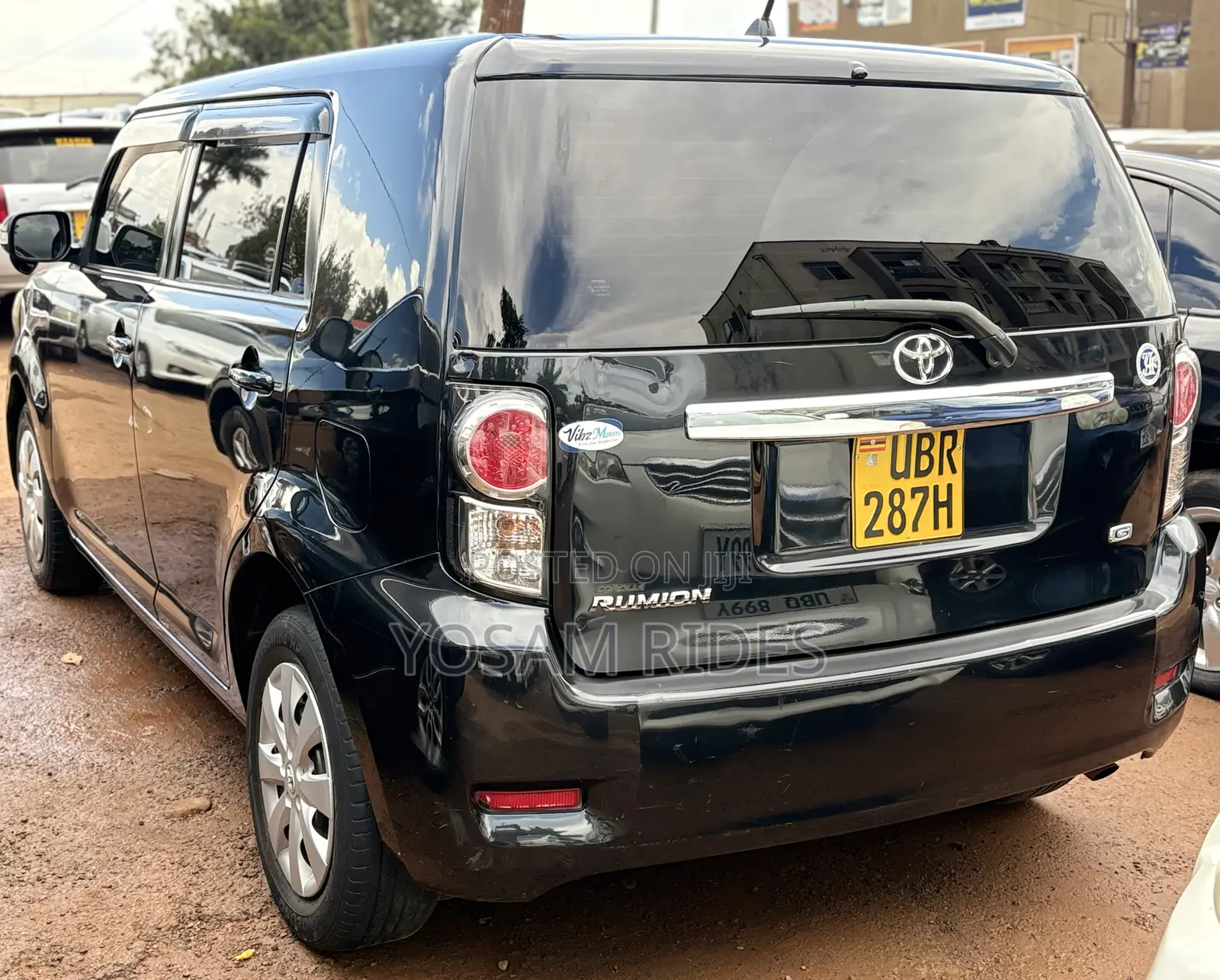 Toyota Corolla Rumion Hatchback 1.5 FWD 2012