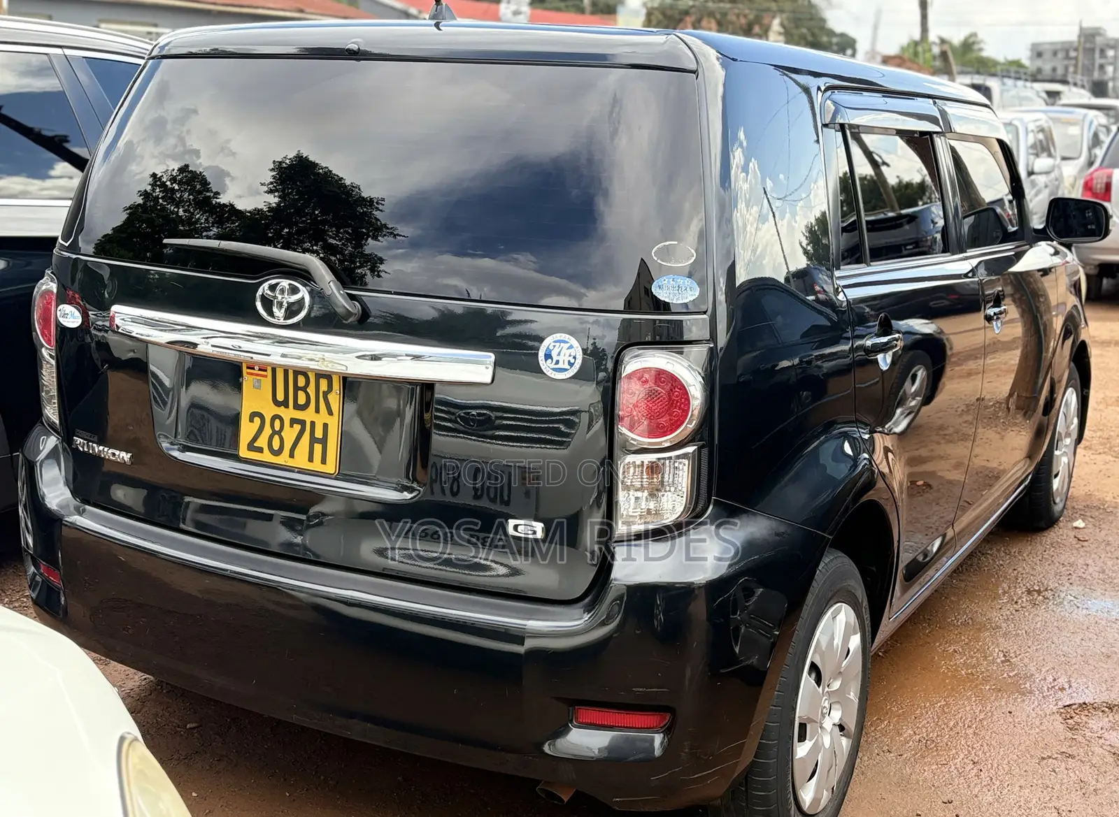 Toyota Corolla Rumion Hatchback 1.5 FWD 2012