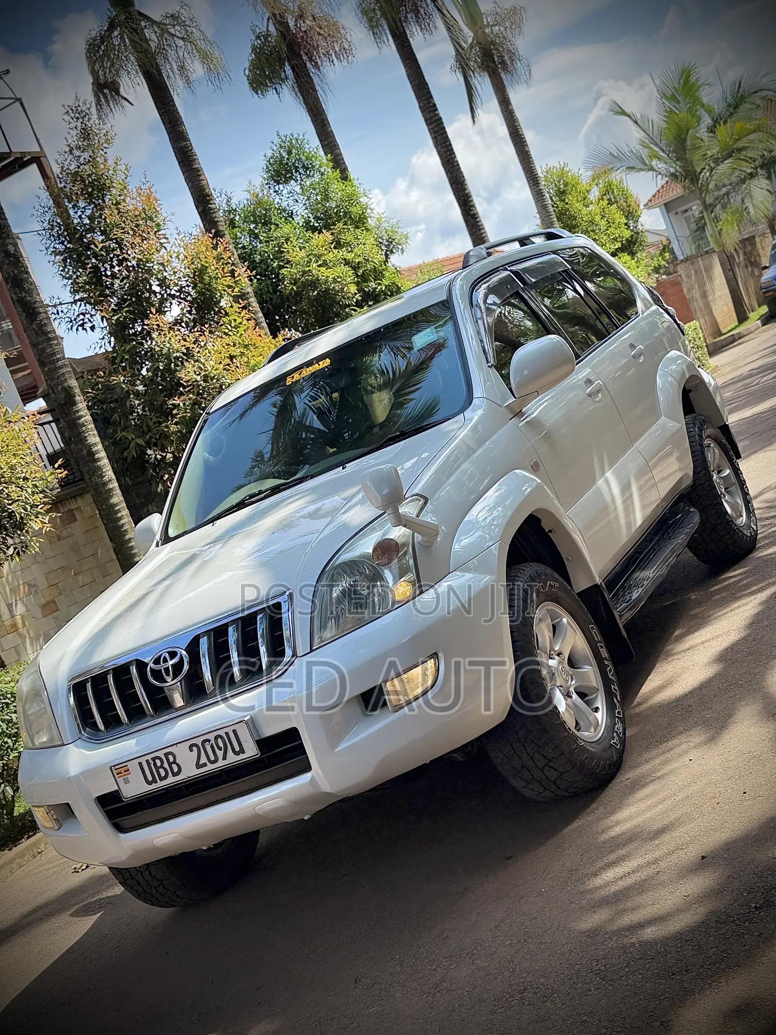 Toyota Land Cruiser Prado 2005 White