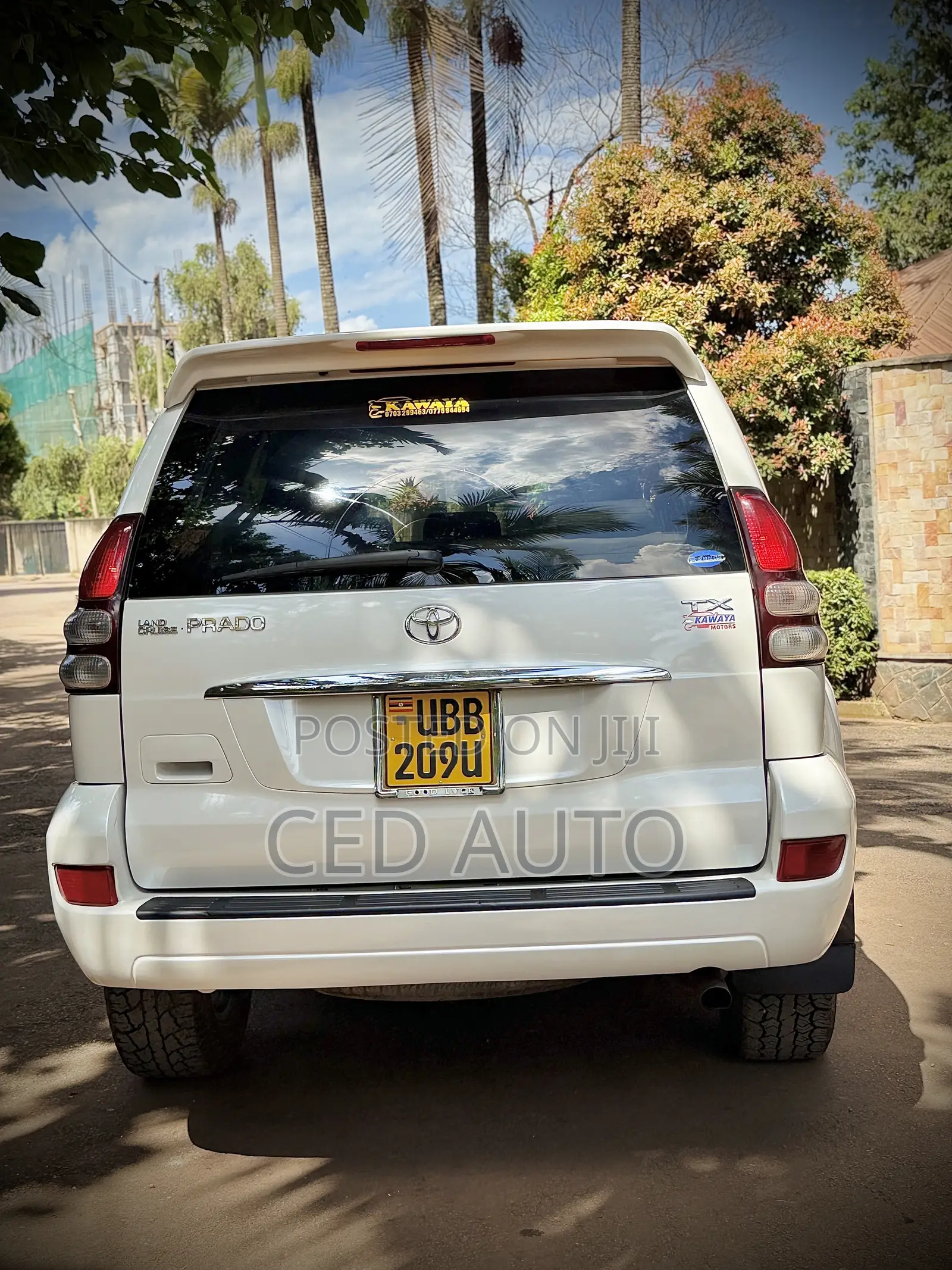 Toyota Land Cruiser Prado 2005 White