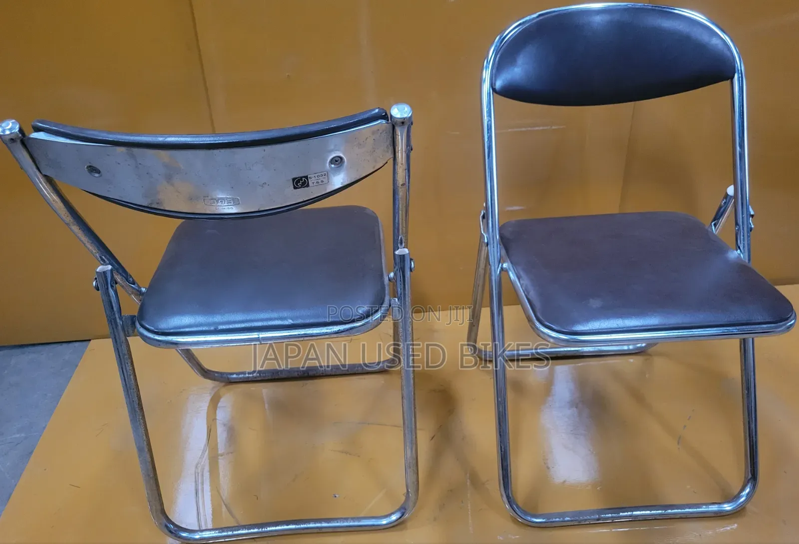 Foldable Chairs