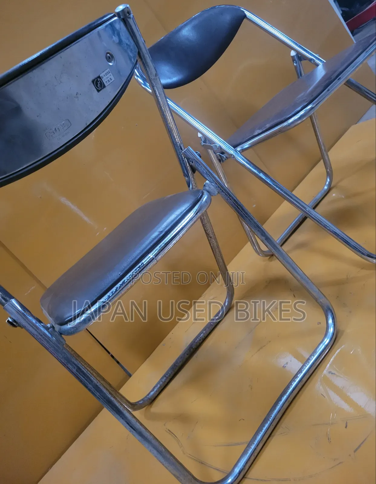 Foldable Chairs