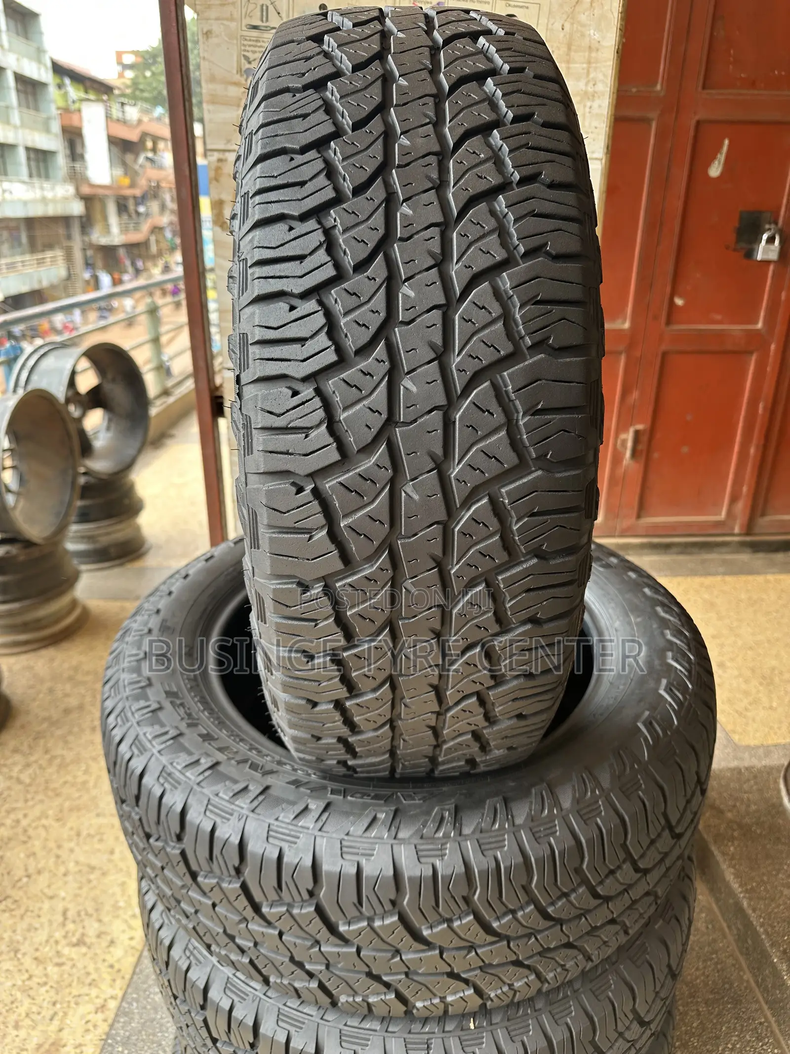 235/60r18 All Terrain Tires a/T Good Condition Japan Foreign Used