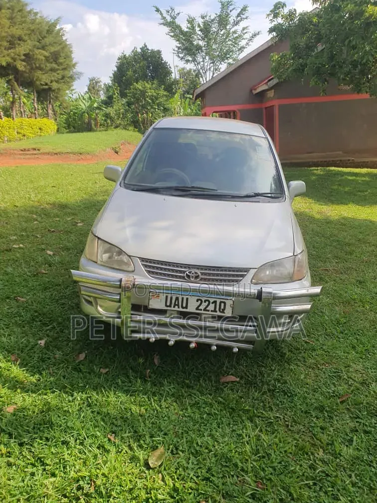 Toyota Corolla Spacio 2002 Silver