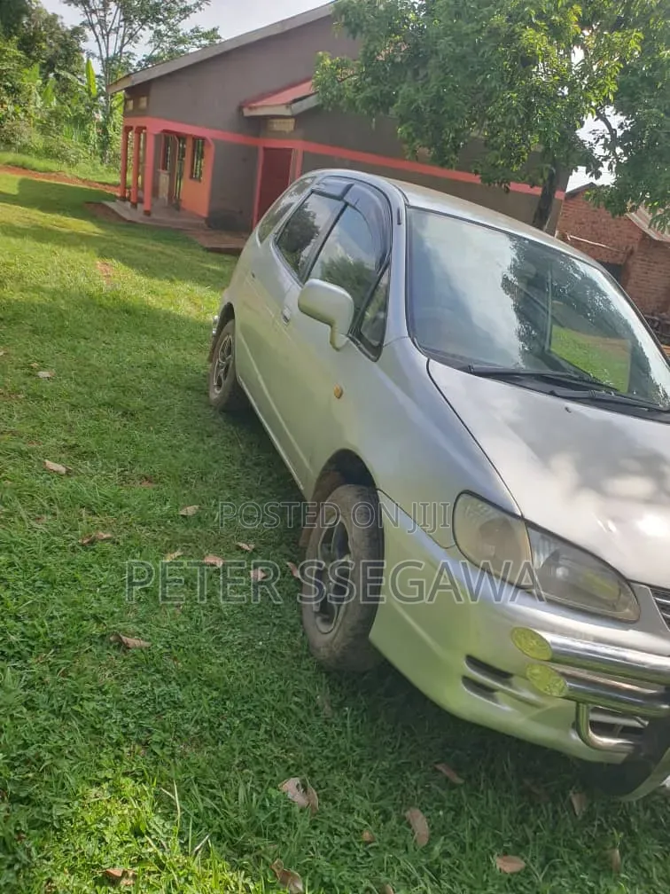 Toyota Corolla Spacio 2002 Silver