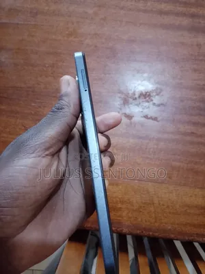 Tecno Spark 20 128 GB Black