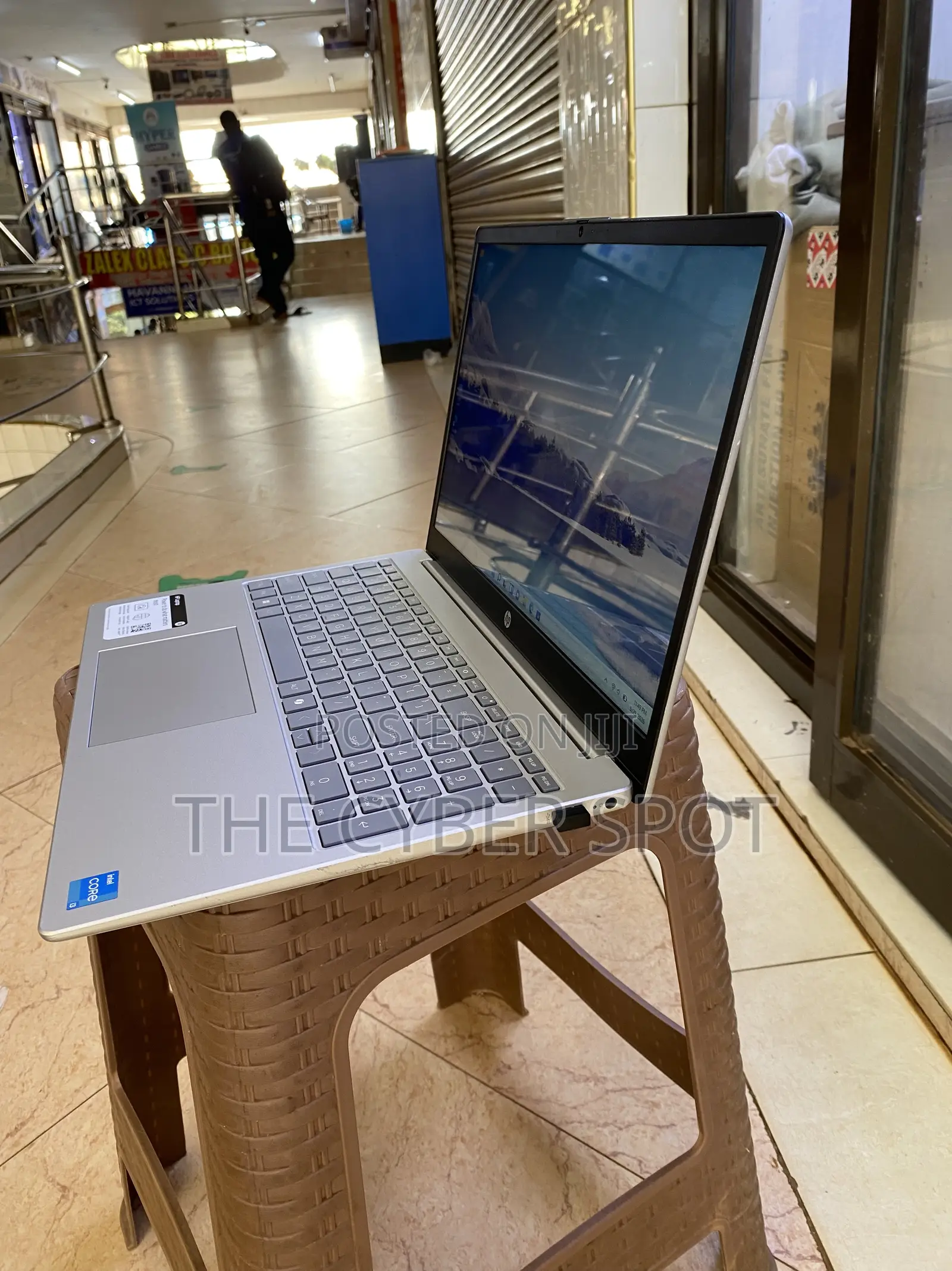 Laptop HP 15 8GB Intel Core i3 SSD 3T