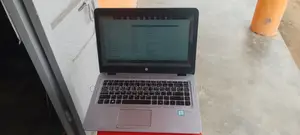 Laptop HP EliteBook 840 G4 4GB Intel Core i5 SSD 256GB