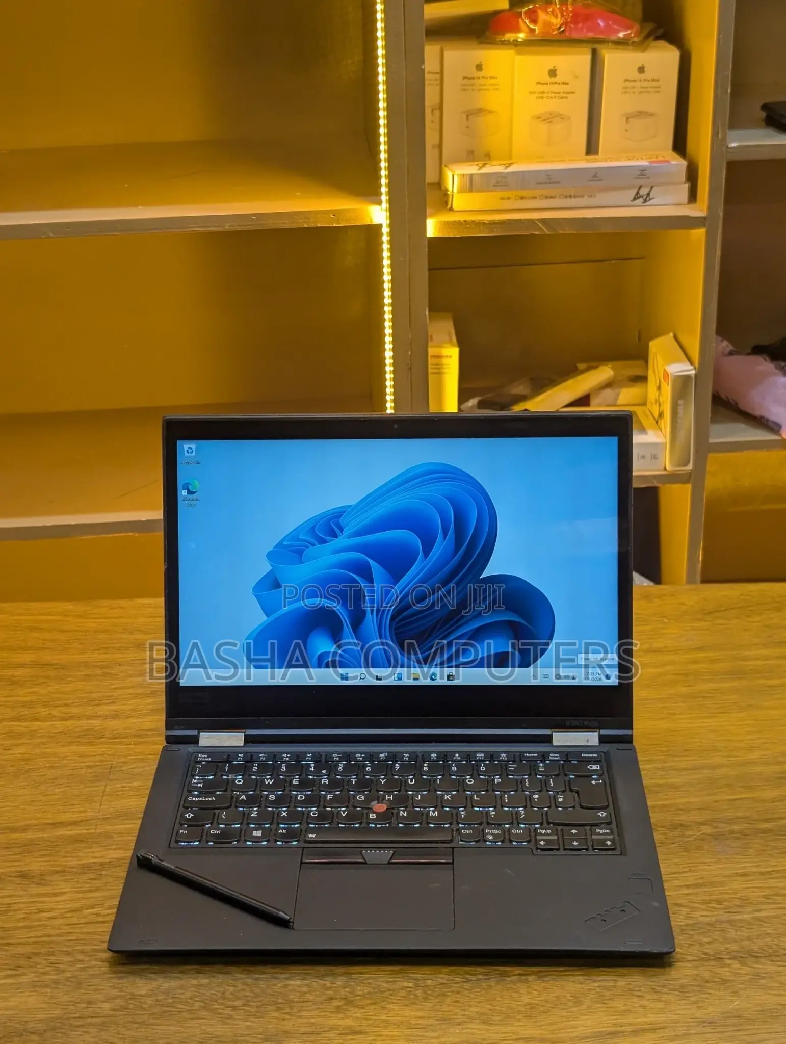 New Laptop Lenovo ThinkPad X380 Yoga 8GB Intel Core i7 SSD 256GB