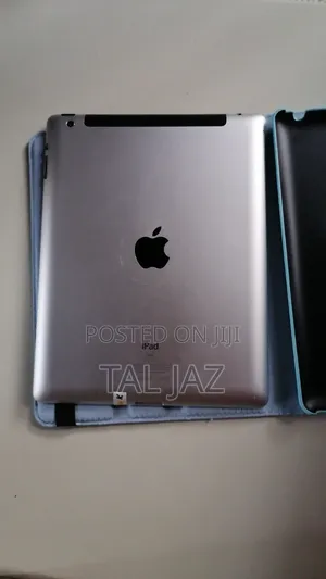 Apple iPad 3 Wi-Fi + Cellular 64 GB Silver