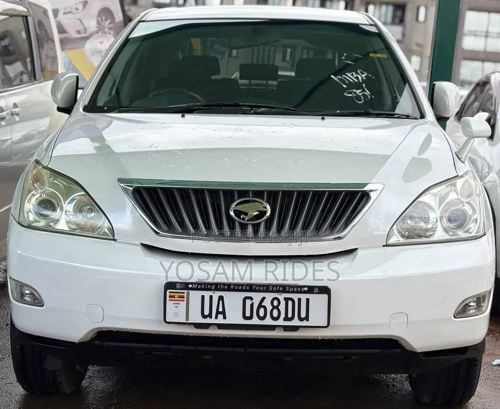 Toyota Harrier 2.4 2012 White