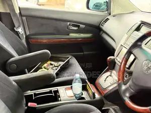 Toyota Harrier 2.4 2012 White