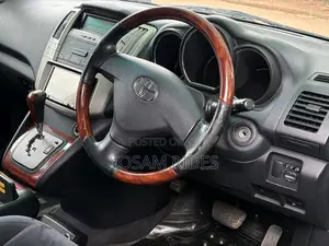 Toyota Harrier 2.4 2012 White