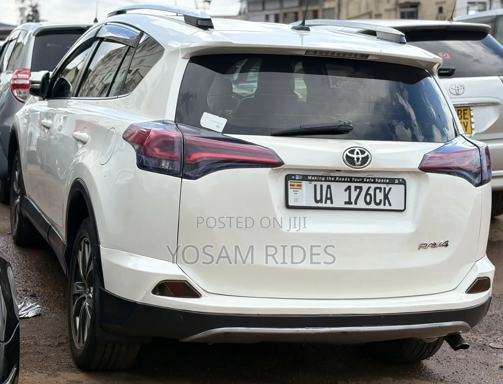 Toyota RAV4 LE 4dr SUV (2.5L 4cyl 6A) 2015 White
