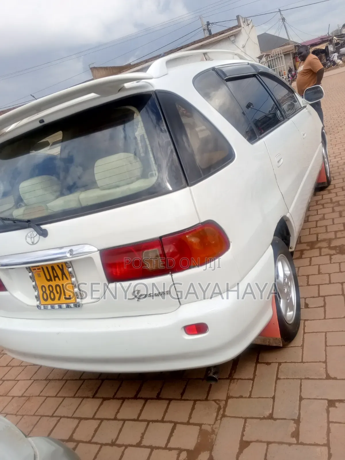 Toyota Ipsum 2000 Silver