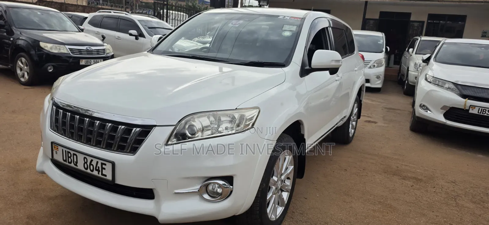 Toyota Vanguard 2010 White