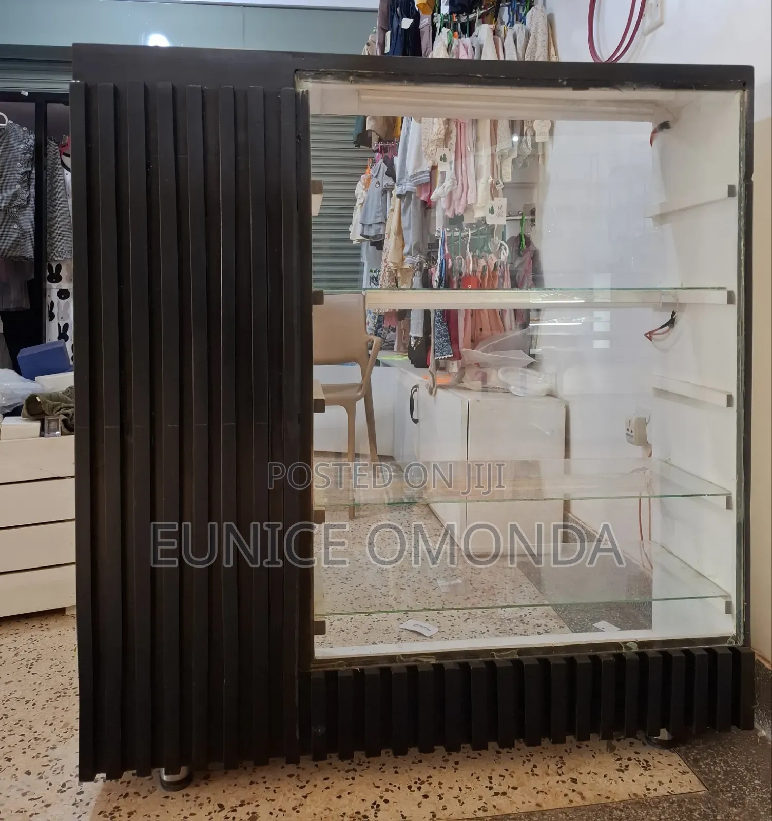 Shop Display Counter