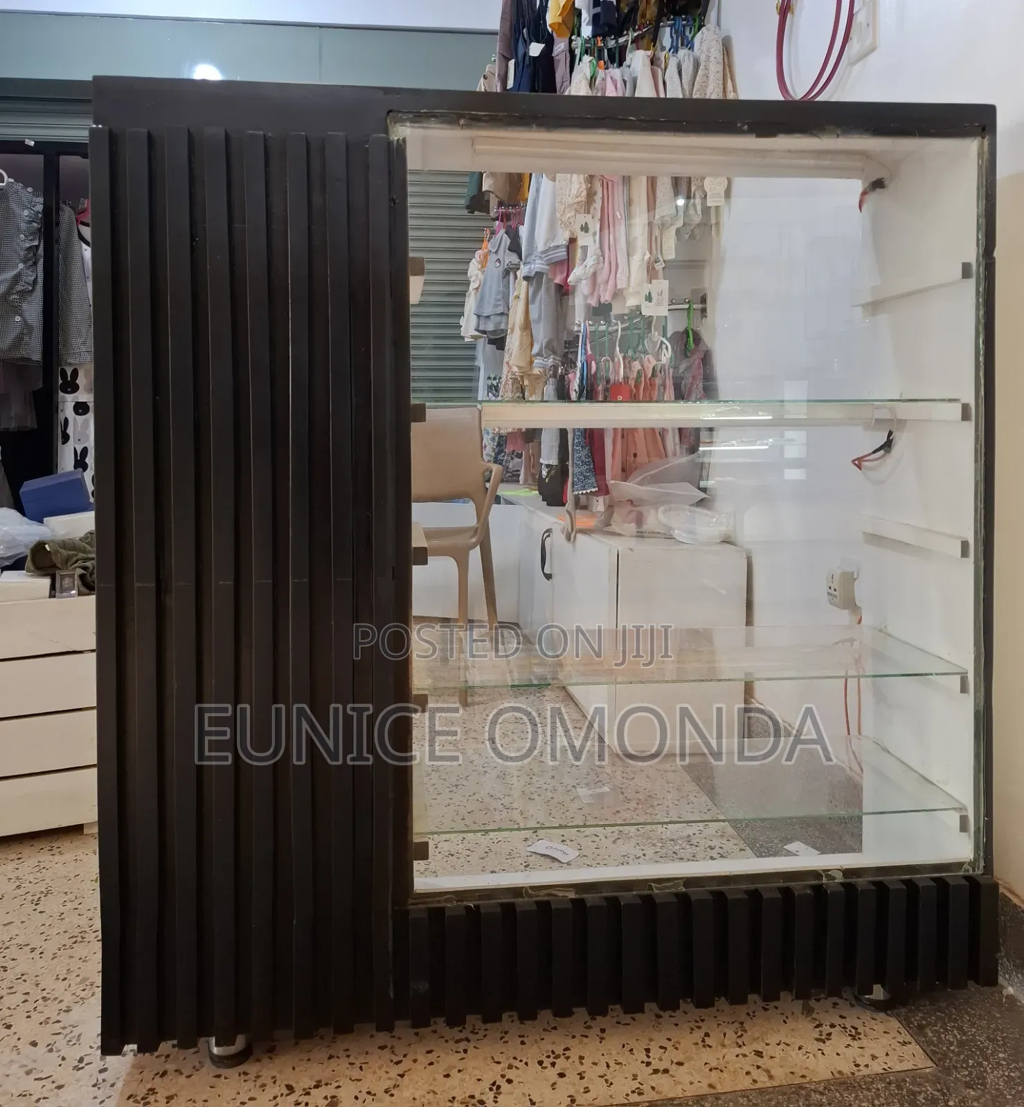 Shop Display Counter