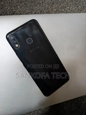 Infinix Hot 8 Lite 32 GB Black