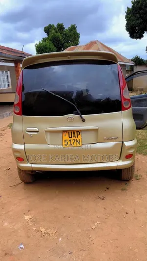 Car 2007 Gold