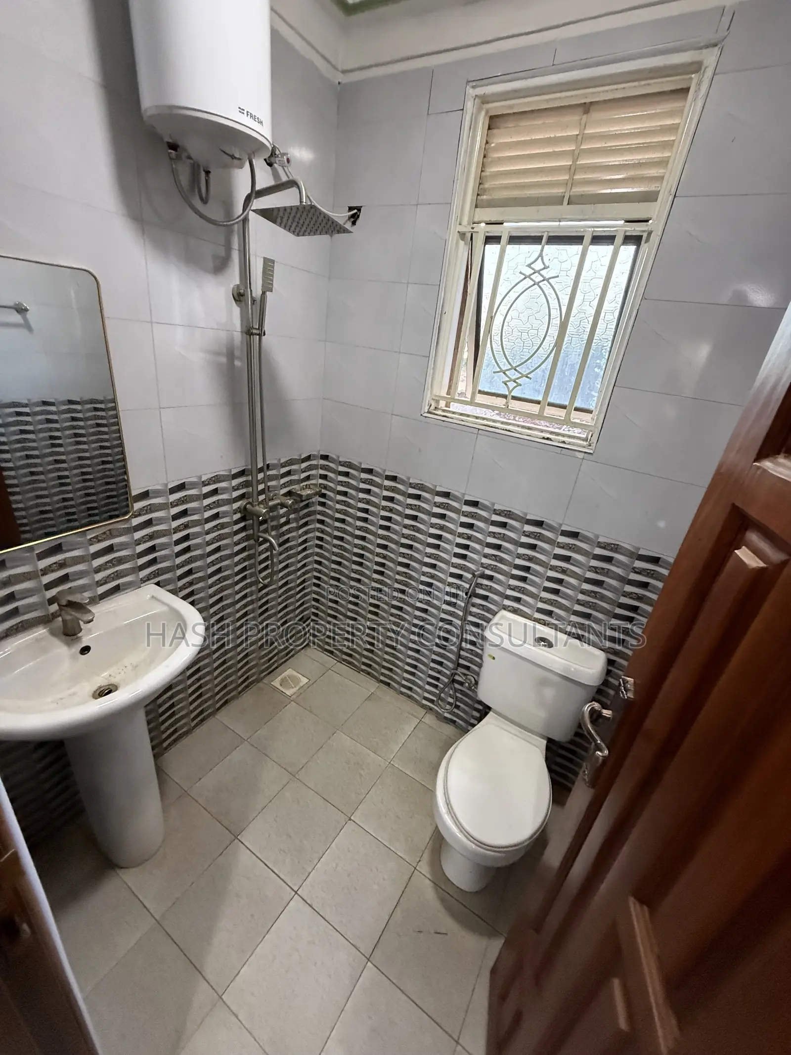 3bdrm Apartment in Muyunyo, Central Division for rent
