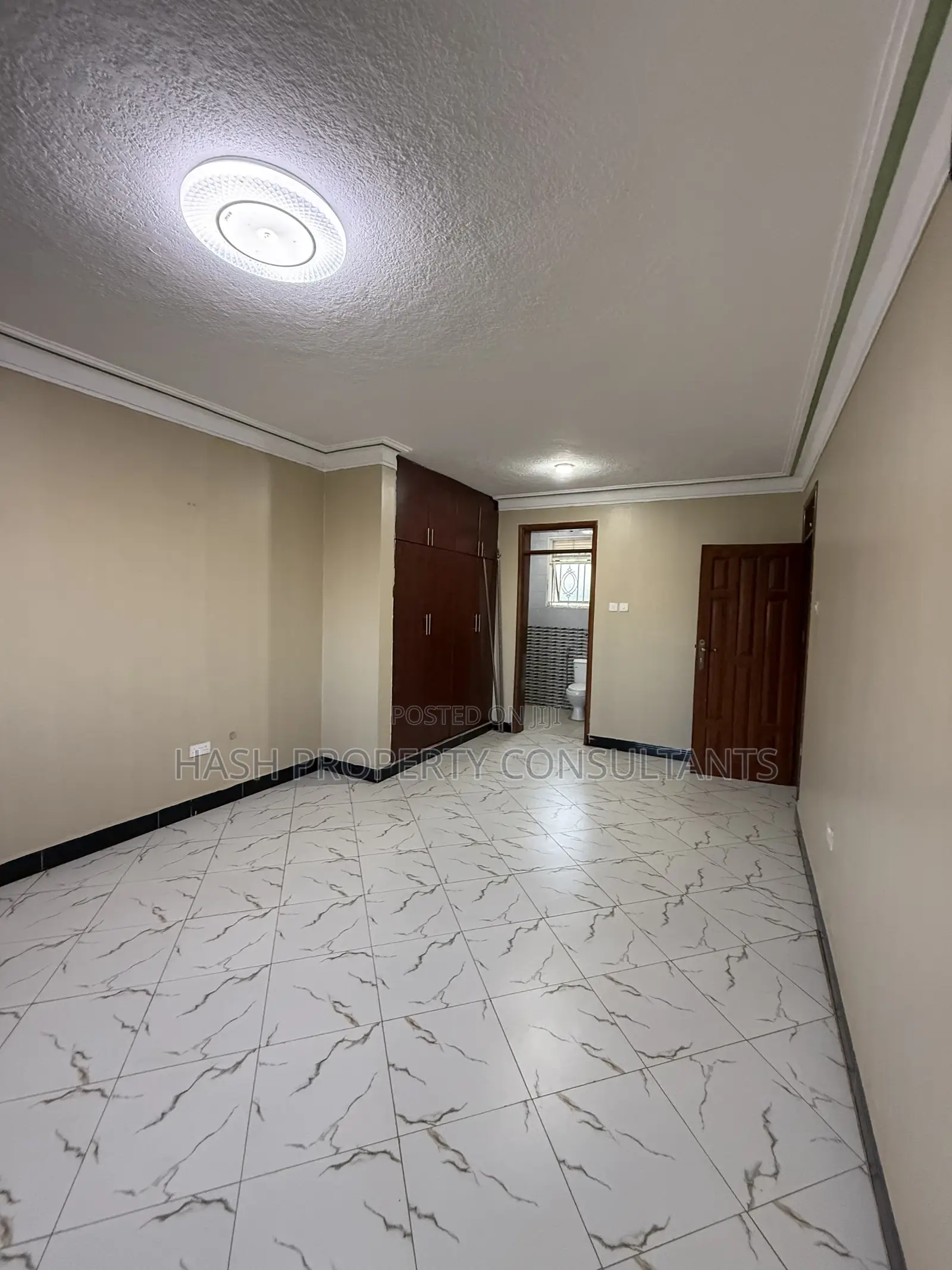 3bdrm Apartment in Muyunyo, Central Division for rent