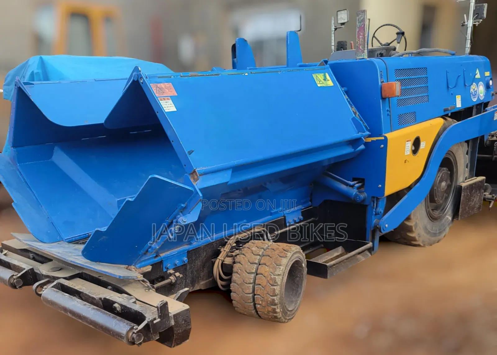 Hanta F2045w2 Asphalt Finisher