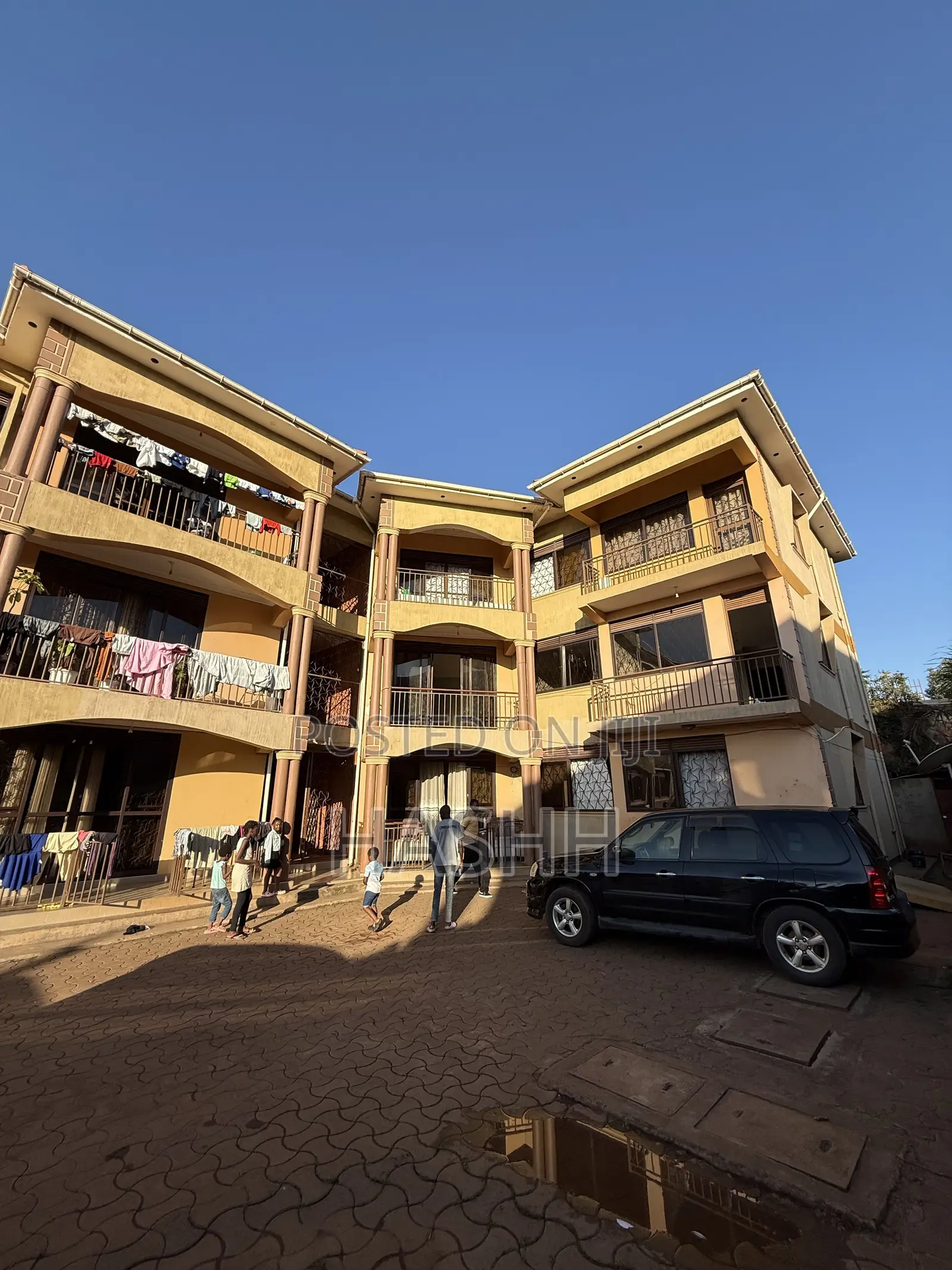 3bdrm Apartment in Muyunyo, Central Division for rent