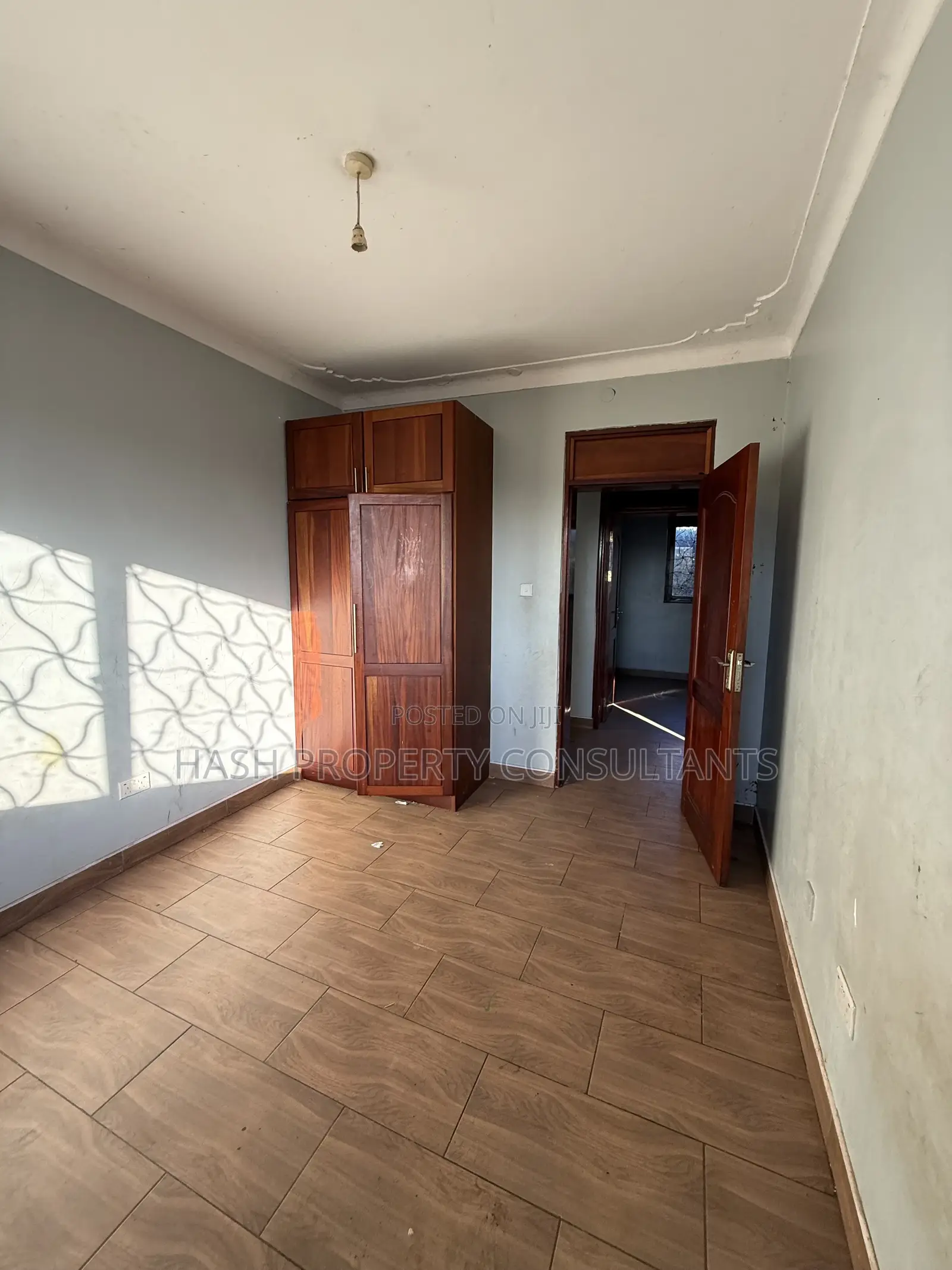 3bdrm Apartment in Muyunyo, Central Division for rent