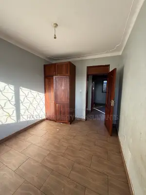 3bdrm Apartment in Muyunyo, Central Division for rent
