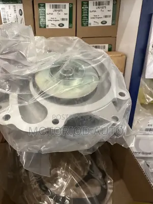 Engine Water Pump Mercedes
