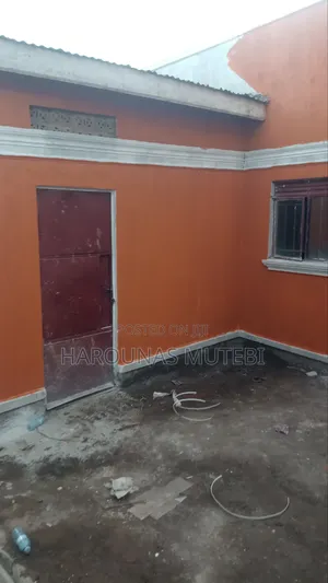 5bdrm House in Kabulengwa Nansana, Wakiso / Wakiso for sale