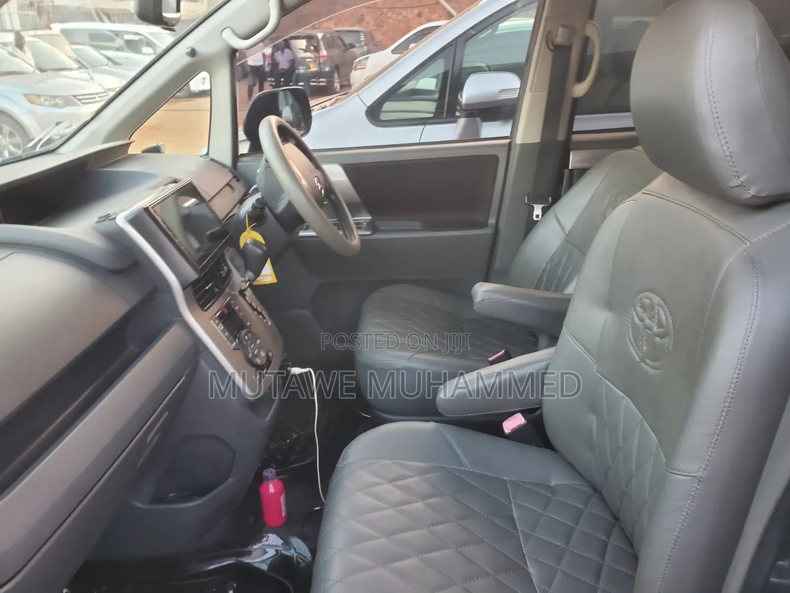 Toyota Noah 2011 Gray