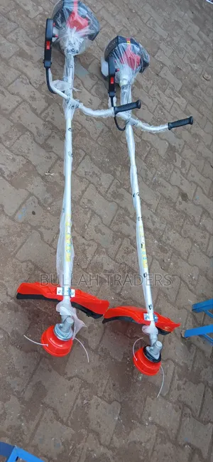Grass Cutter/ Brush Cutter 2 Strock Brand New