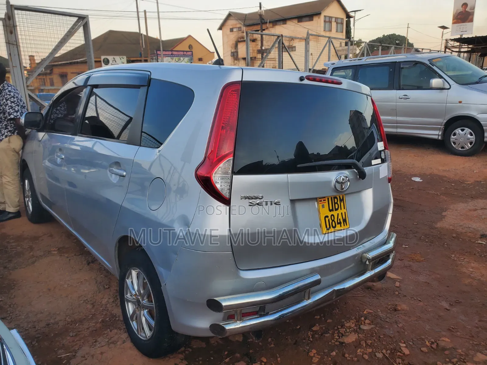 Toyota Passo Sette 2010 Silver