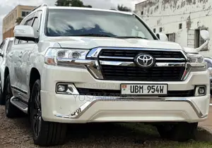 Toyota Land Cruiser 4.6 V8 ZX 2012 White