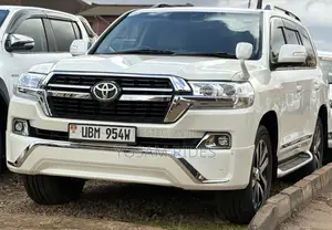 Toyota Land Cruiser 4.6 V8 ZX 2012 White