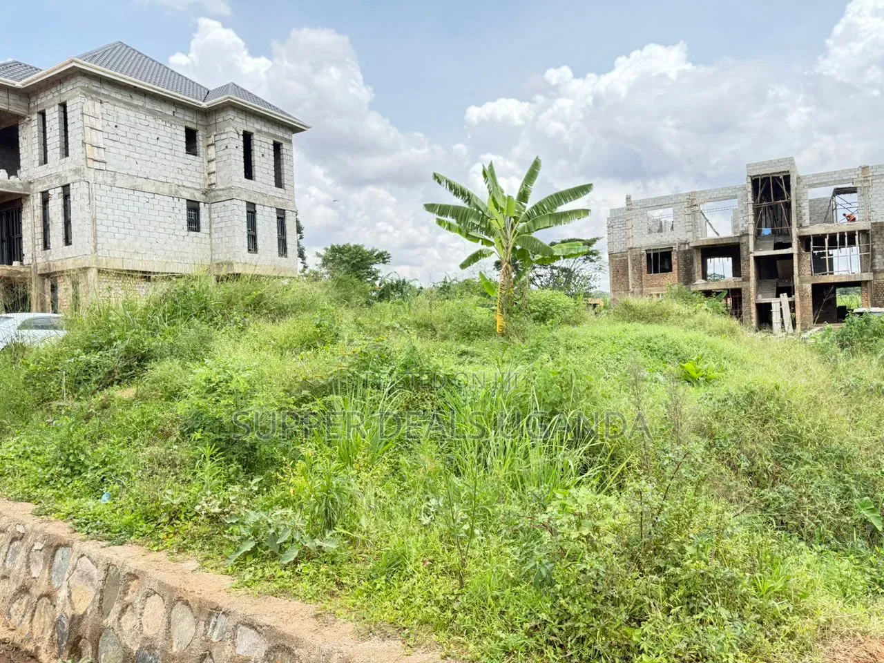 100by50ft Plot for Sale in Buwate