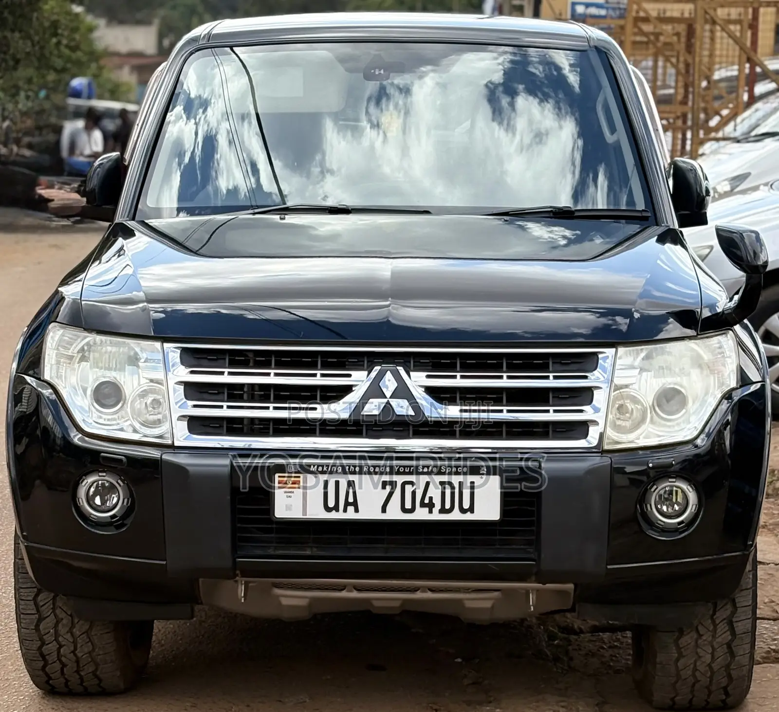 Mitsubishi Pajero 3.0 2011 Black