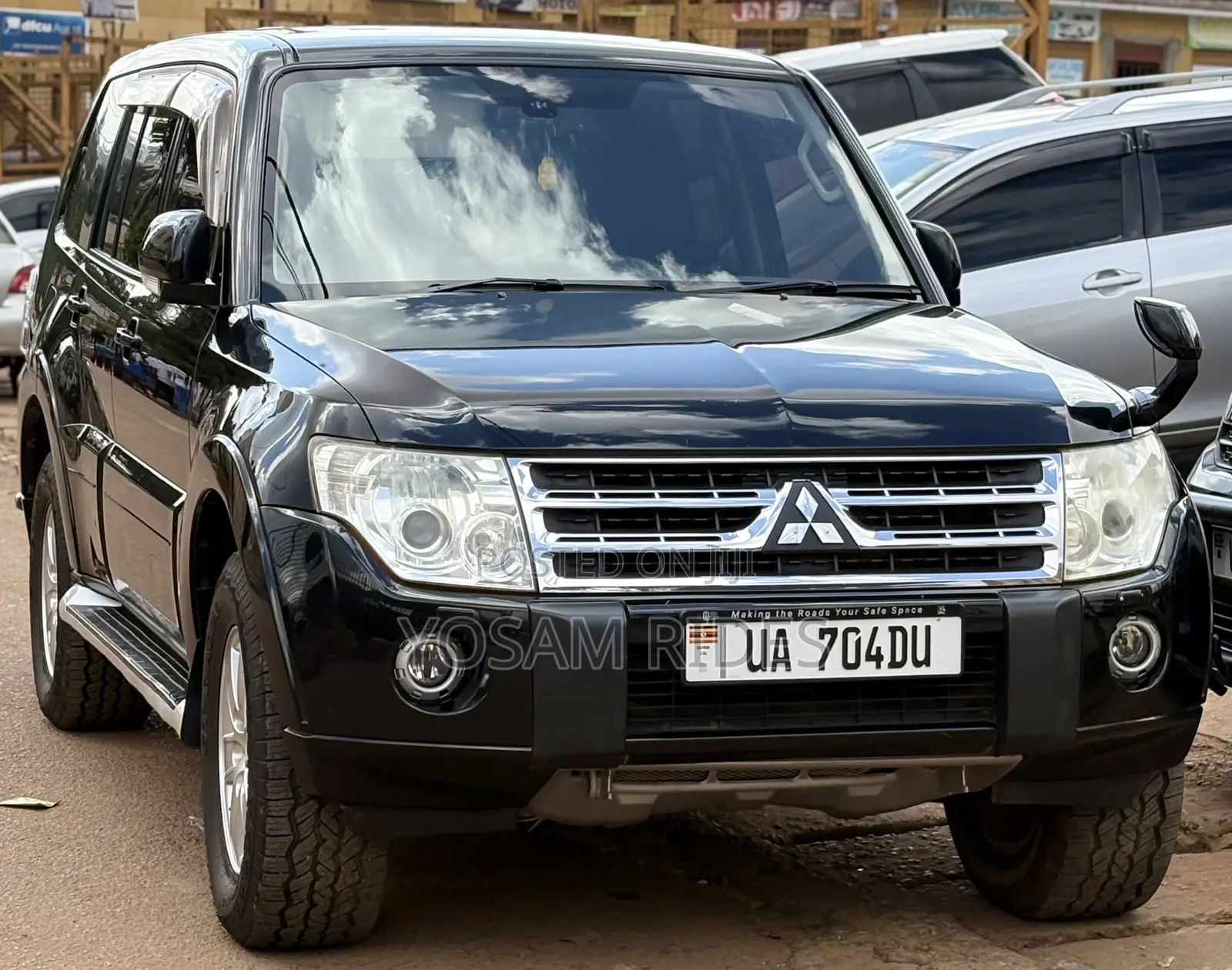 Mitsubishi Pajero 3.0 2011 Black