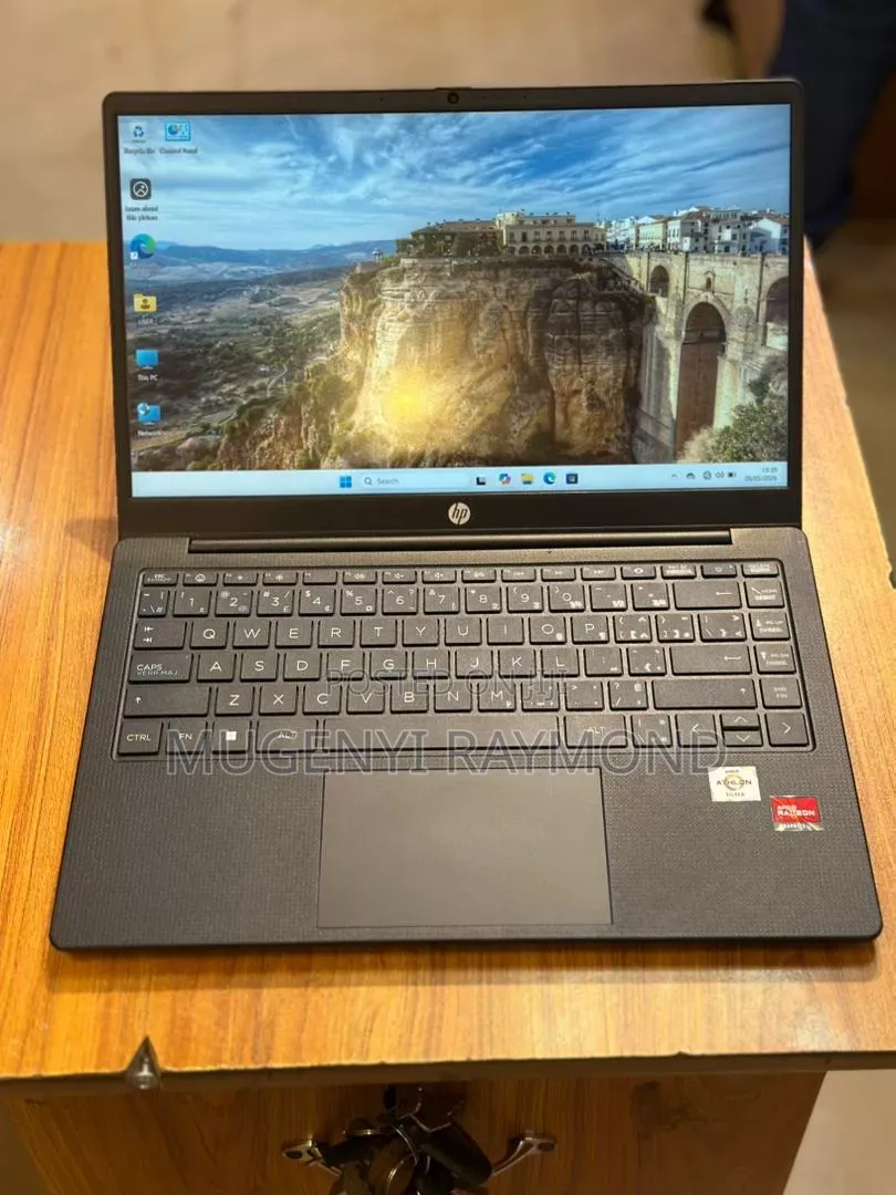 Laptop HP EliteBook 840 4GB Intel HDD 128GB