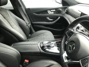 Mercedes-Benz E200 2020 Silver
