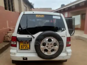 Mitsubishi Pajero IO 1999