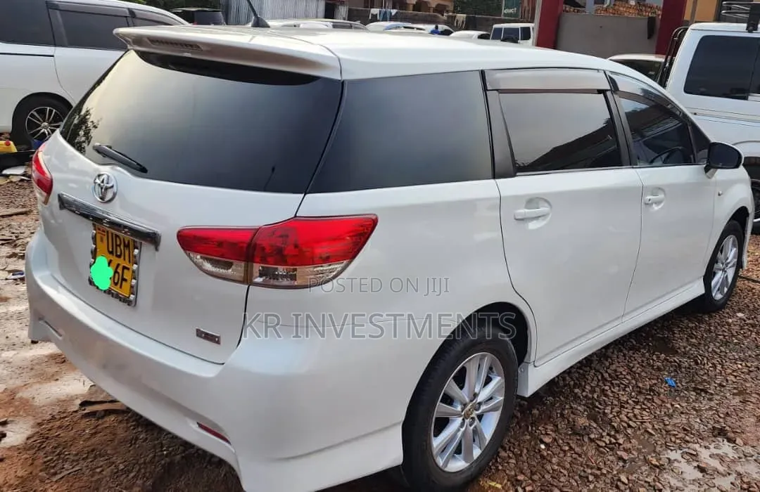 Toyota Wish 2010 White