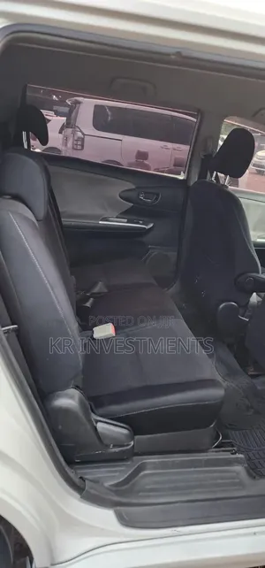 Toyota Wish 2010 White