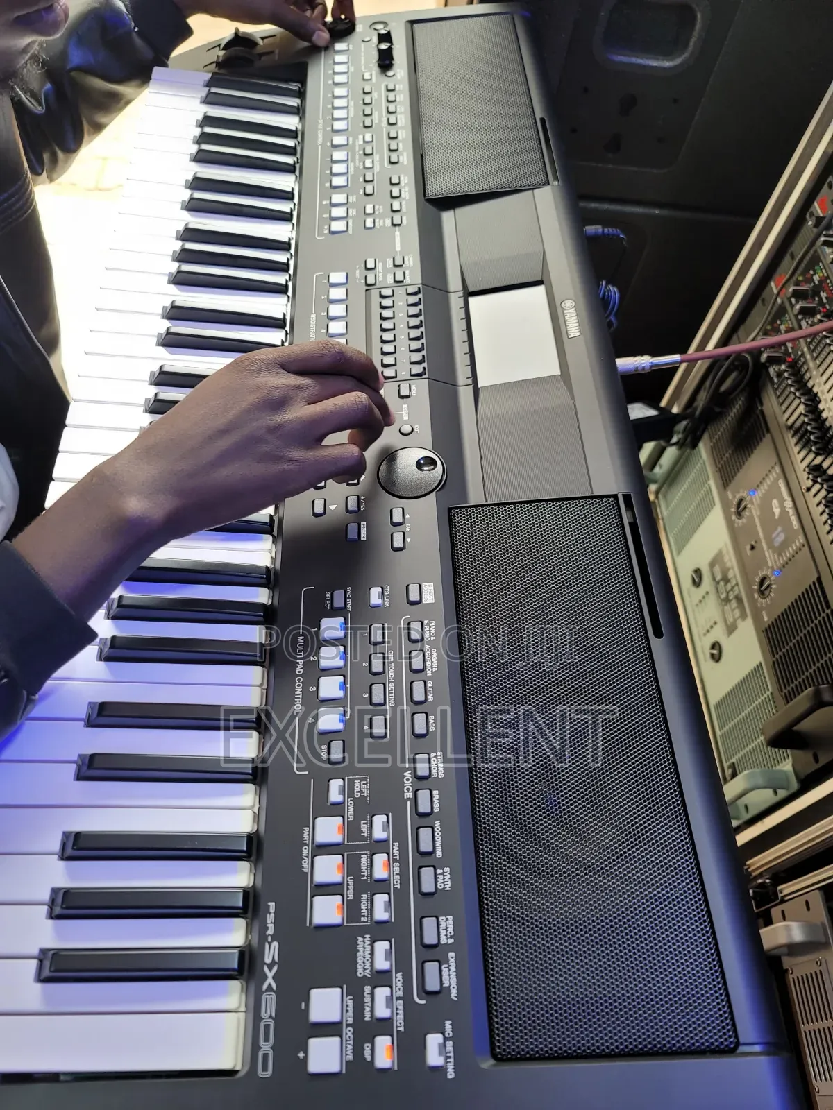 Yamaha PSR Sx600