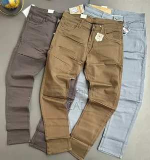 Stylish Men's Slim-Fit Denim Jeans