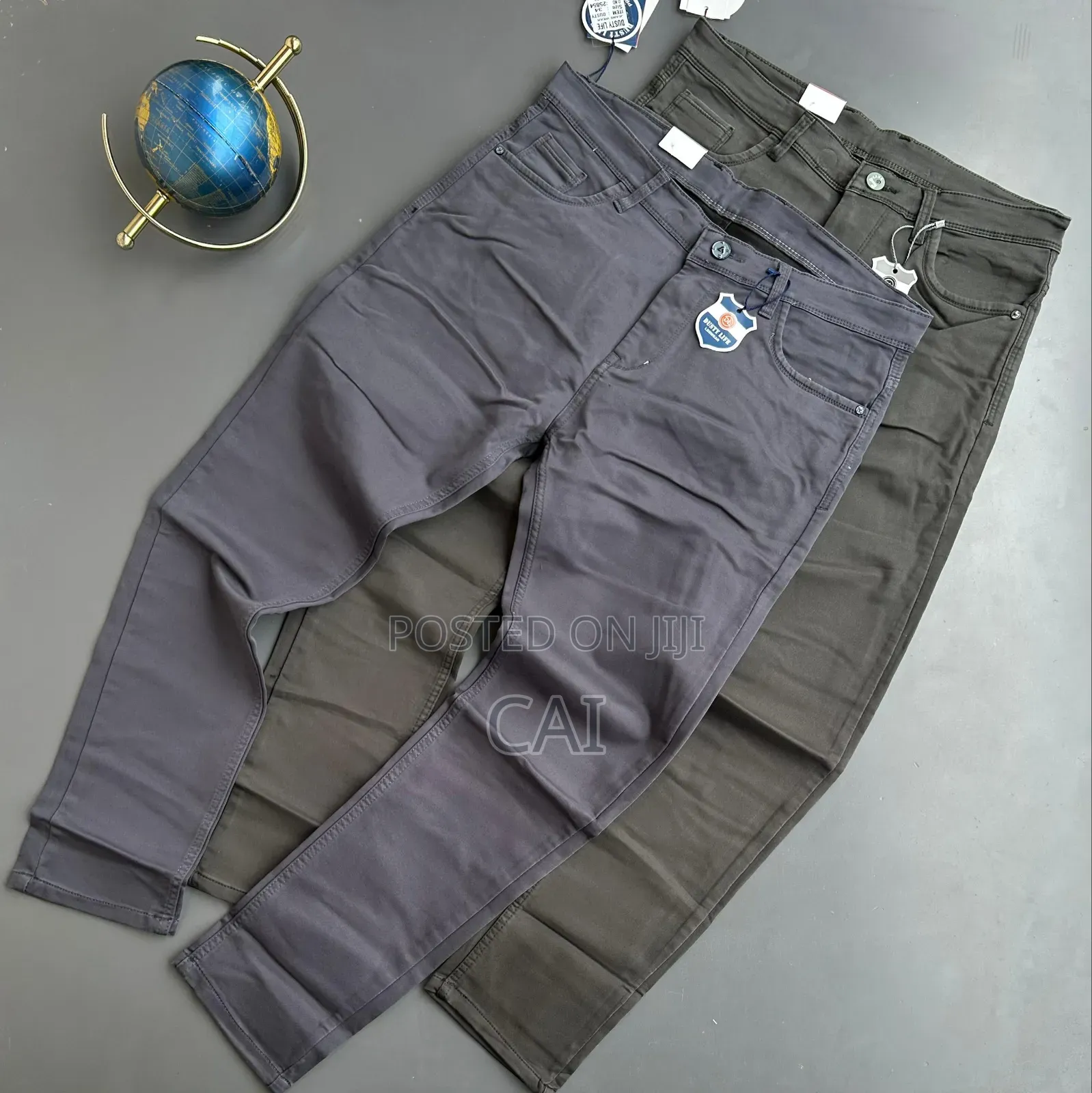 Stylish Men's Slim-Fit Denim Jeans
