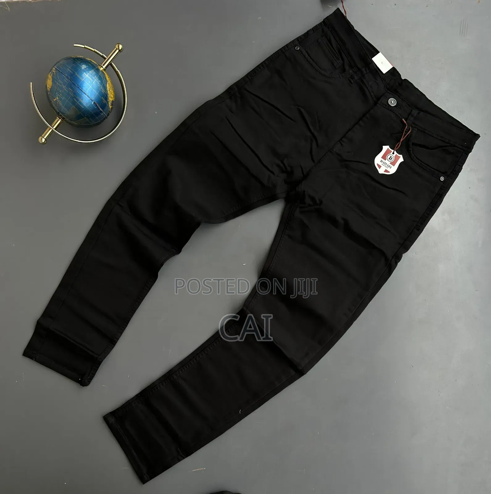 Stylish Men's Slim-Fit Denim Jeans